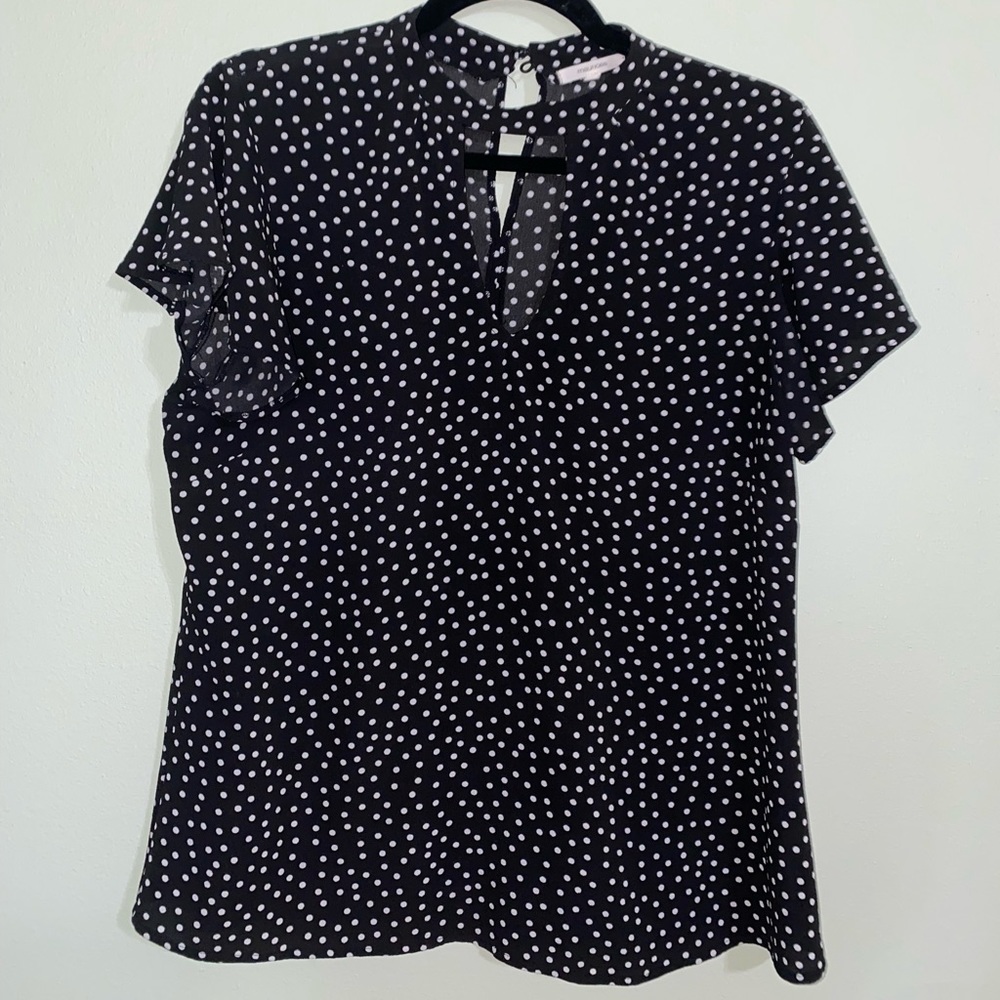polka dot Maurice’s short sleeve shirt